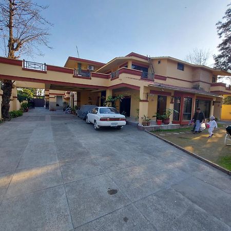 Casa Blanca Boutique Guest House Islamabad Esterno foto