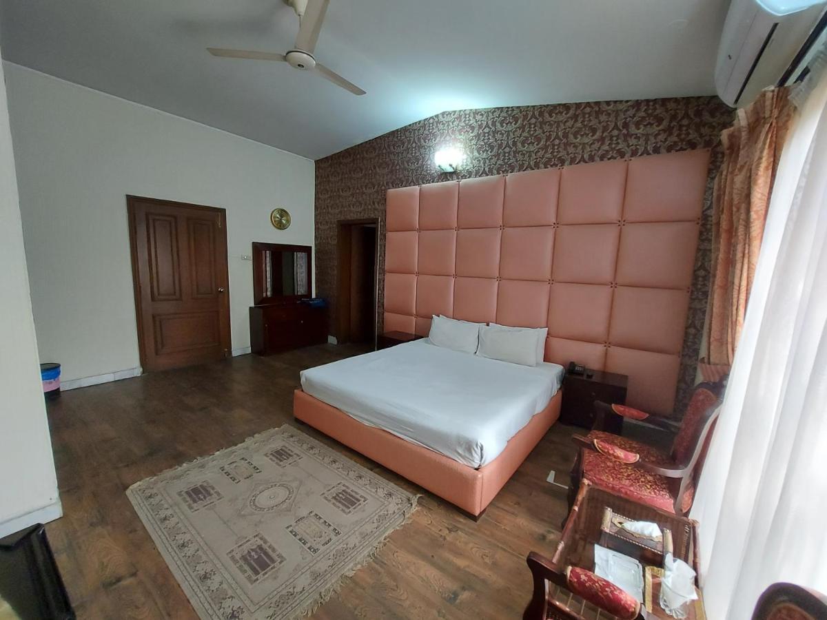 Casa Blanca Boutique Guest House Islamabad Esterno foto