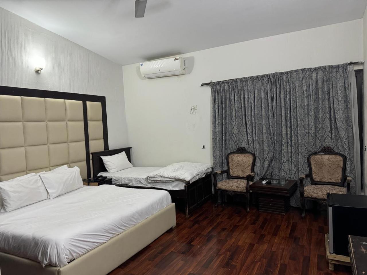 Casa Blanca Boutique Guest House Islamabad Esterno foto